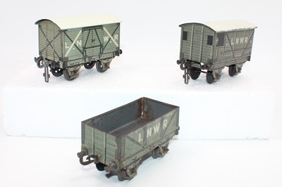 Lot 223 - 1912 Carette LNWR covered goods van, roof...