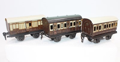 Lot 261 - 3x Marklin 4 wheel LNWR coaches including all...