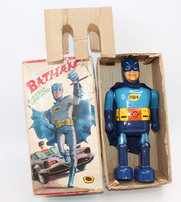 Lot 1976 - A boxed T.N Nomura "Batman" battery robot...