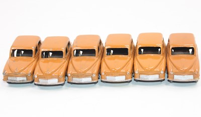 Lot 1044 - Dinky Toys 40f original Trade box of 6 Hillman...