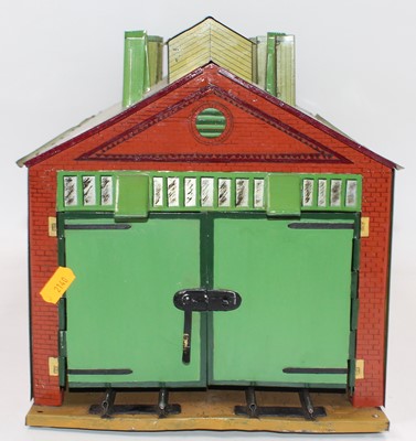 Lot 283 - 1928-33 Hornby No.2 Engine Shed, yellow/cream...