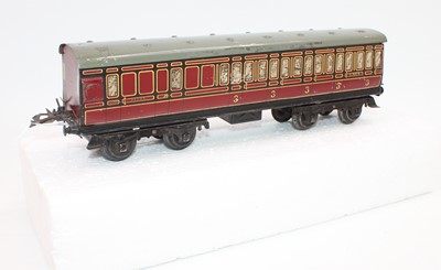 Lot 293 - 1935-41 Hornby No.2 LMS passenger coach br/3rd....