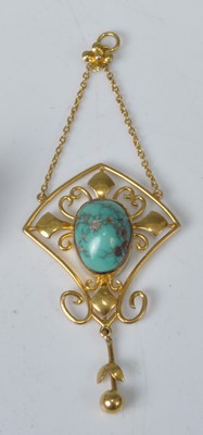Lot 156 - An Art Nouveau 9ct gold and cabochon turquoise...