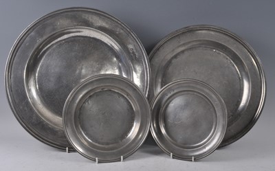 Lot 1205 - A late 17th century pewter charger, having a...