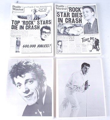 Lot 655 - A large collection of 10 x 8" black and white...