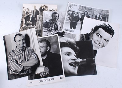 Lot 661 - A collecton of assorted black and white press...