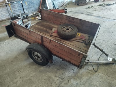 Lot 24 - 2 Wheel Vehicle Trailer