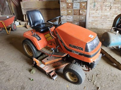 Lot 165 - Kubota Diesel G1900 HST Ride on Mower (3...