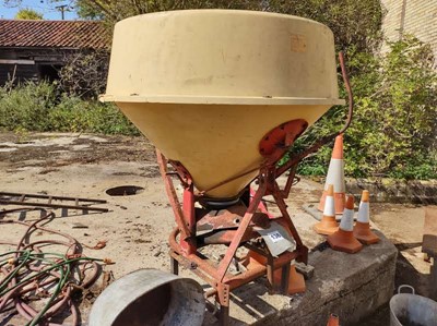 Lot 136 - Vicon Vari-Spreader Mk II Fertiliser Spreader