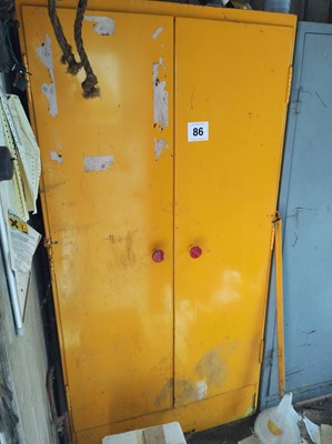 Lot 86 - Cabinet
