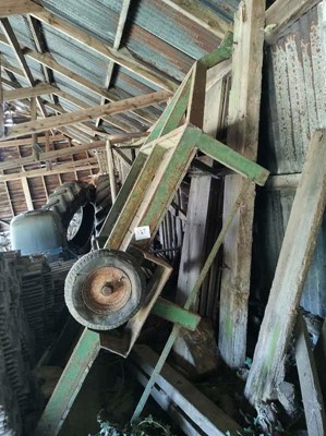 Lot 127 - 2-Wheel Trailer