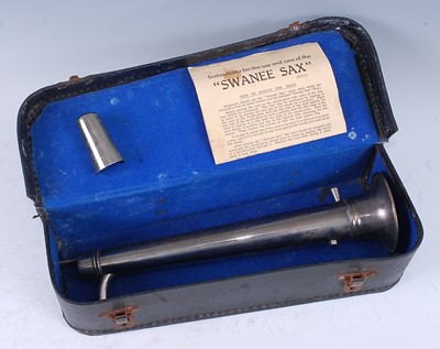 Lot 527 - An early 20th century Swanee-Sax, Model B,...