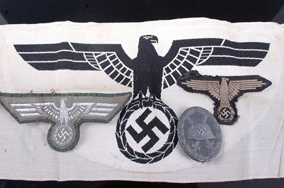 Lot 191 - A collection of miscellaneous items to include...