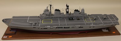 Lot 186 - A very well made wooden and plywood 1/16th...