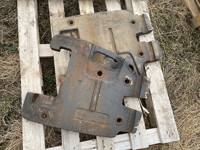 Lot 191 - 2 x 52kg Claas Weights