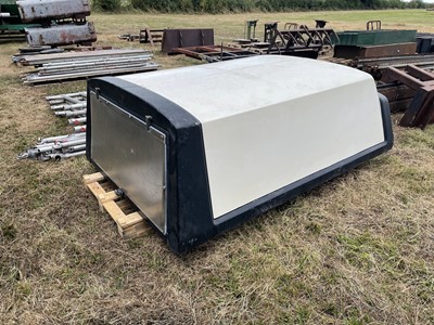 Lot 211 - Toyota Hilux Canopy
