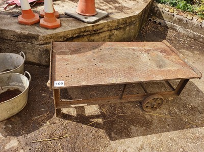 Lot 109 - 2 Wheel Trolley