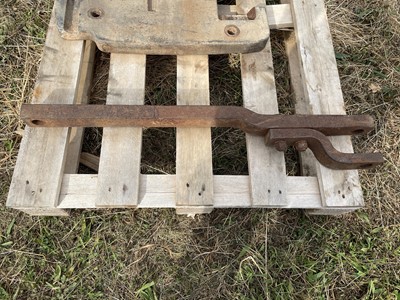 Lot 196 - Ford Draw Bar