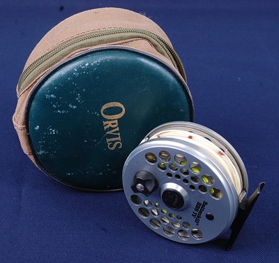 Lot 353 - An Orvis Battenkill BBS IV 3 1/4" centre pin...