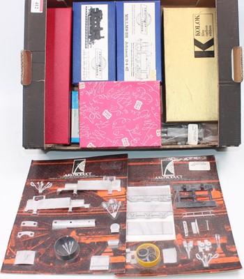 Lot 412 - A box of unbuilt and part built Midland...