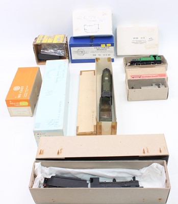 Lot 419 - A box of assorted part built SR locomotives,...