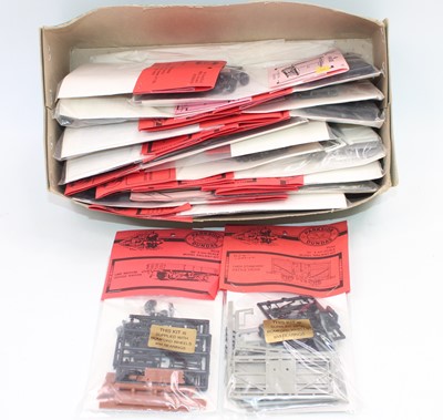 Lot 442 - 19 Parkside Dundas plastic wagon kits, mostly...