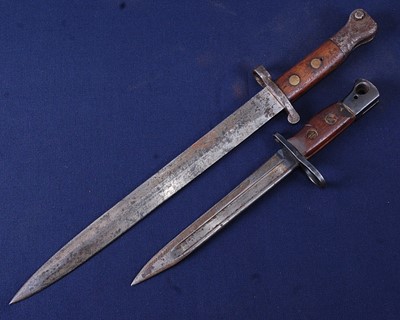 Lot 120 - A British 1888 pattern bayonet, the 30cm...
