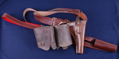 Lot 121 - A British 1908 pattern open top brown leather...