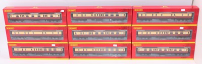 Lot 464 - Hornby 00 Gauge BR Hawksworth Boxed Passenger...