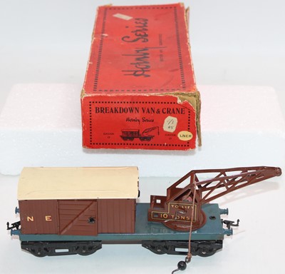 Lot 224 - 1927-8 Hornby No.2 breakdown van & crane NE,...