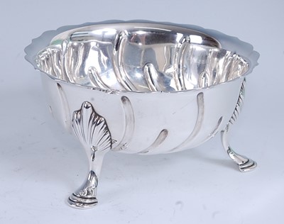 Lot 2155 - A Victorian silver footed bowl, of reeded...