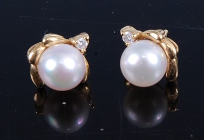 Lot 399 - A pair of 18ct gold, cultured pearl and...