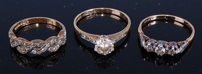 Lot 439 - A vintage 9ct gold diamond three stone ring,...