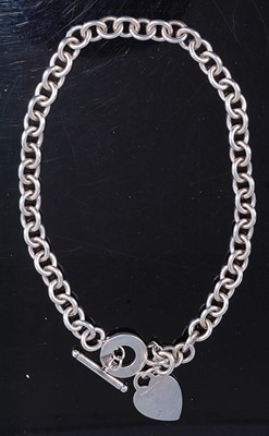 Lot 443 - A Tiffany style white metal chainlink necklace,...