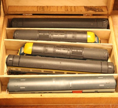 Lot 581 - A collection of Hornby plastic 00 gauge trains...