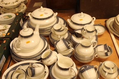 Lot 604 - A Royal Doulton Sherbrook pattern porcelain...