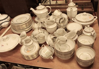 Lot 606 - A Royal Doulton White Nile pattern porcelain...