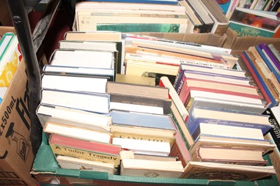 Lot 618 - Three boxes of books relating to history, arts...