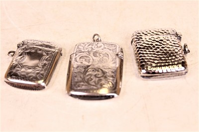 Lot 310 - An Edwardian silver vesta, of hinged...