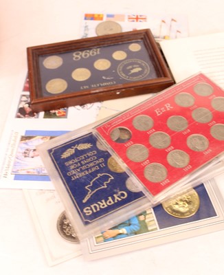 Lot 317 - A collection of miscellaneous coins, to...