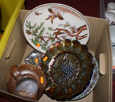 Lot 656 - A box of miscellaneous items to include a...