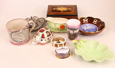 Lot 476 - A small collection of miscellaneous items, to...