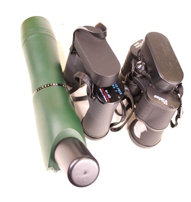 Lot 486 - A pair of Viking 10x50 field binoculars, in...