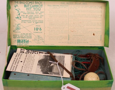 Lot 544 - A vintage Biffit miniature golf set