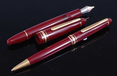 Lot 2403 - * A Mont Blanc burgandy Meisterstuck No.146...