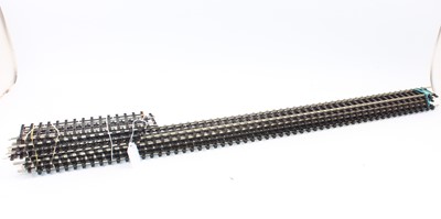 Lot 374 - Peco Streamline O gauge 2-rail track. 7 x yard...