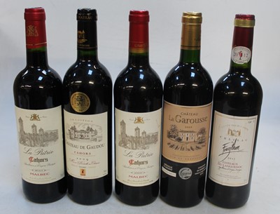 Lot 1045 - Mixed red wines, to include one bottle Château...