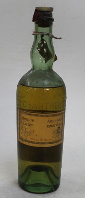 Lot 1449 - A vintage bottle of Chartreuse green liqueur,...