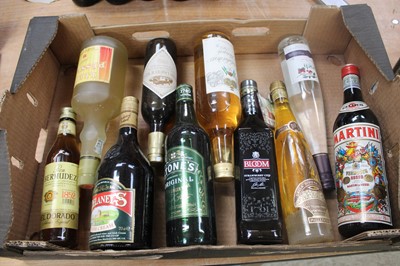 Lot 1539 - Mixed lot, to include Delaney's Irish Cream,...