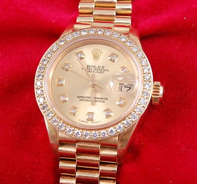Lot 2392 - A lady's 18ct yellow gold Rolex Oyster...